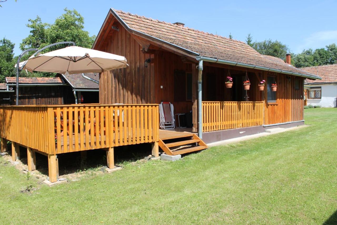 Orban Porta Hotel Szalafo Bagian luar foto