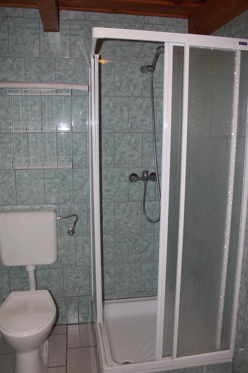 Orban Porta Hotel Szalafo Bagian luar foto